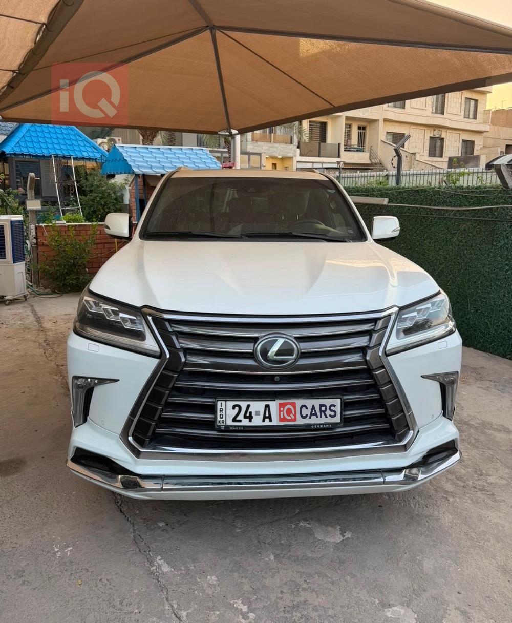 Lexus LX